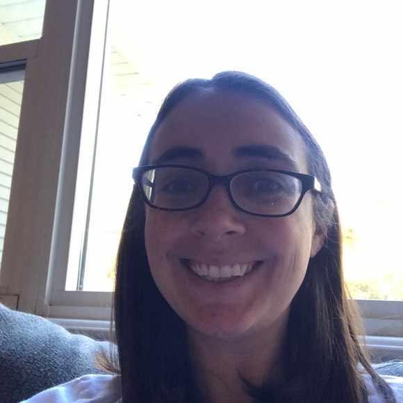 Meet your Posher, Simone - Picture 1 of 1